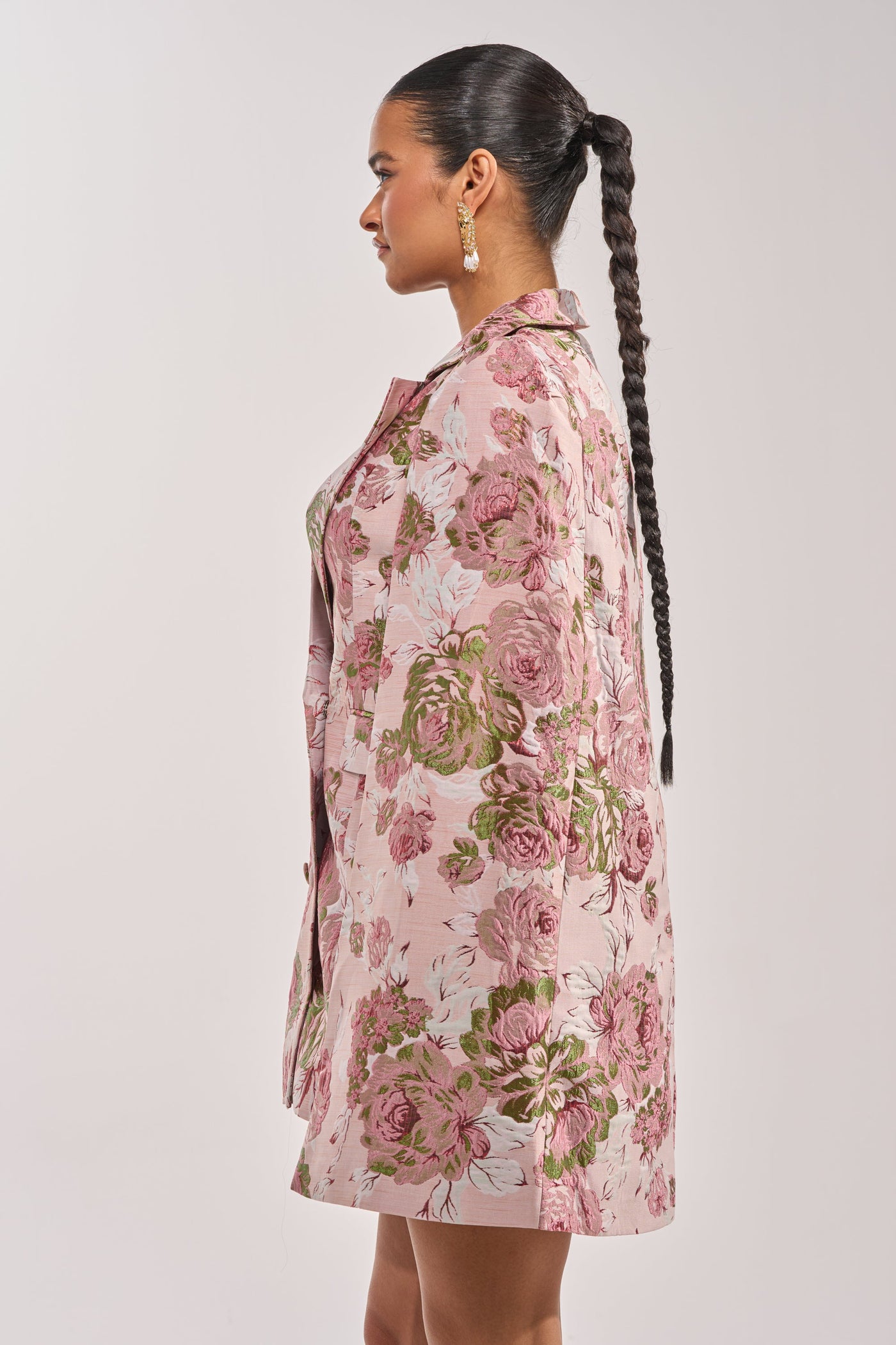 IMANI BROCADE CAPE SLEEVE BLAZER DRESS IN PINK