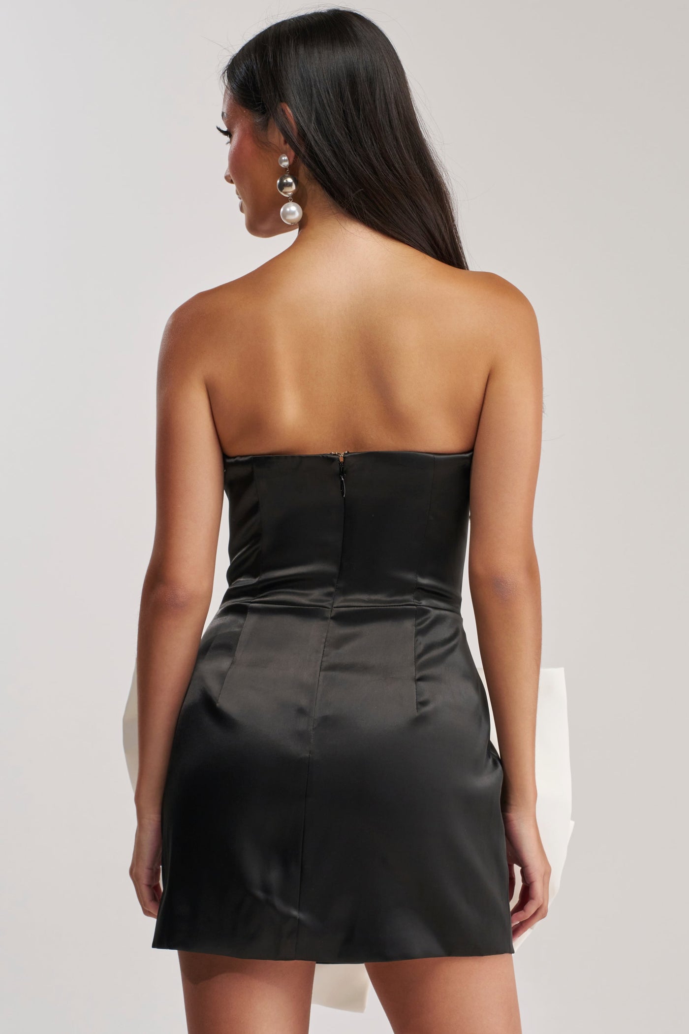 SITTING PRETTY BOW MINI DRESS