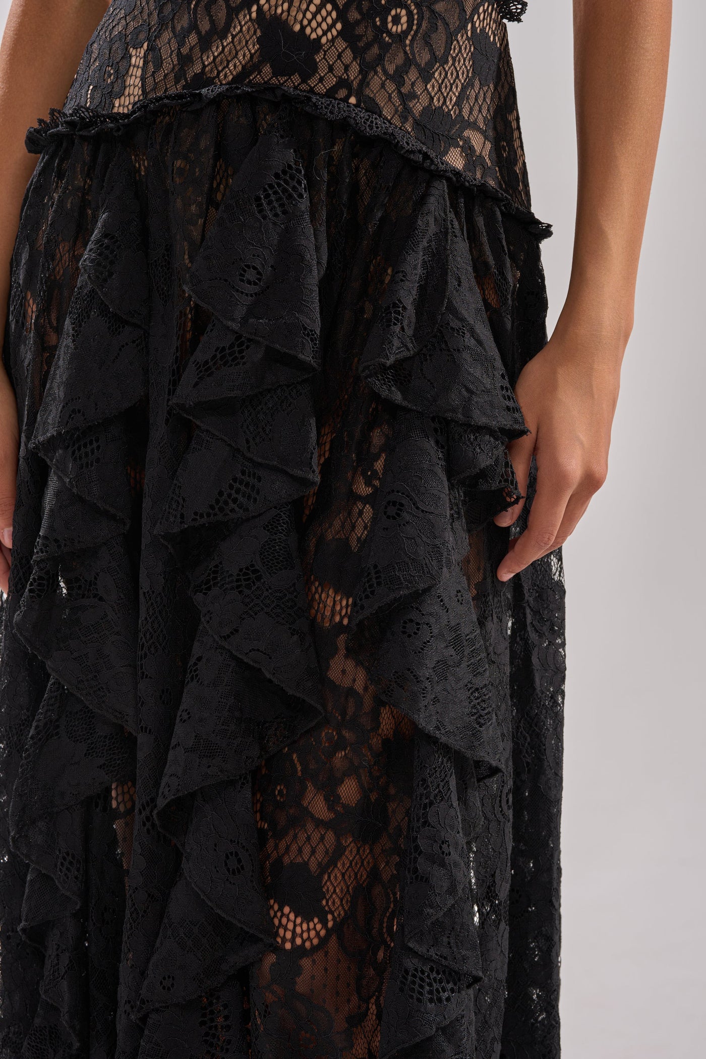 KYLA LACE MAXI DRESS IN BLACK
