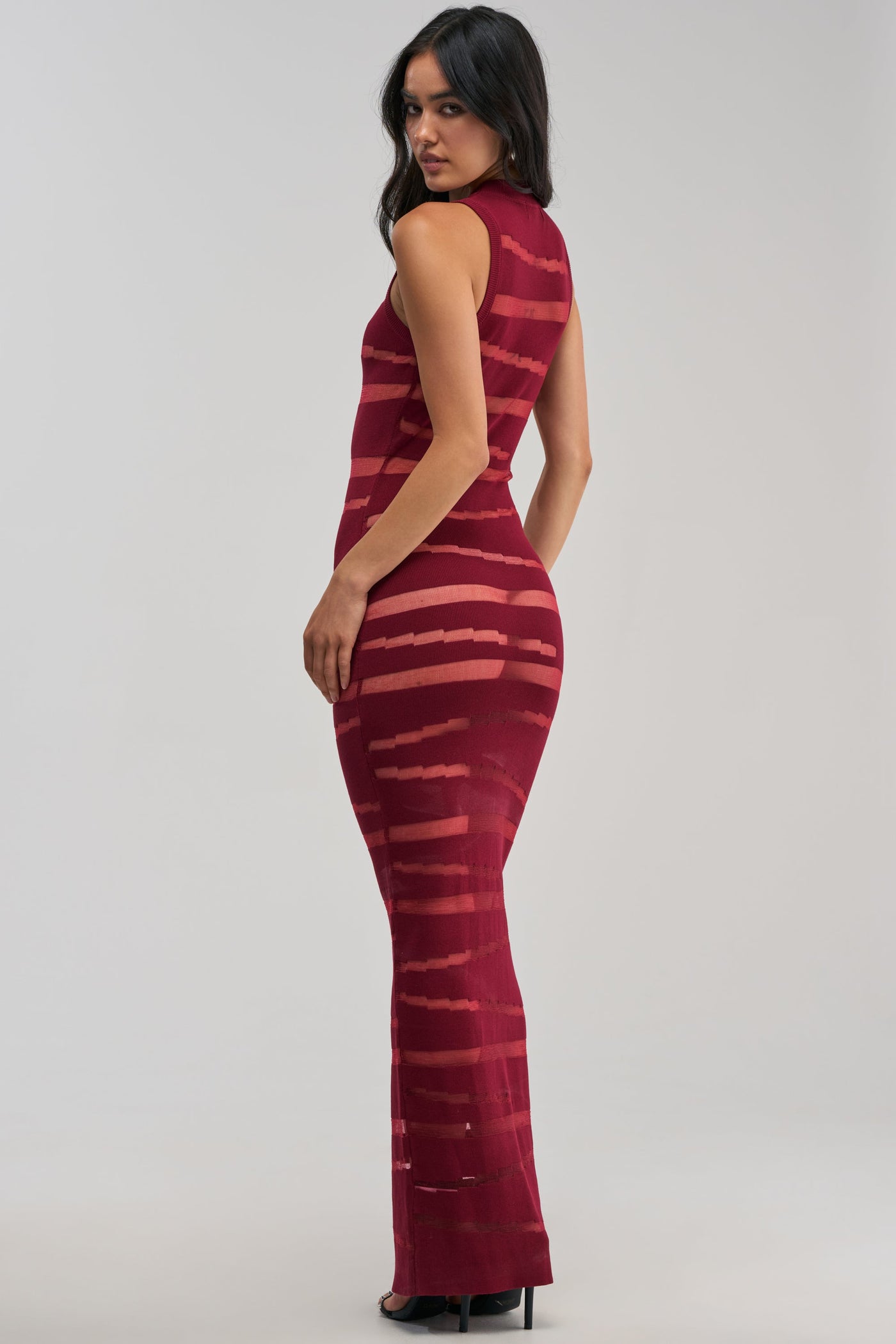 CUT IT OUT SLEEVELESS KNIT MAXI DRESS IN BURGUNDY