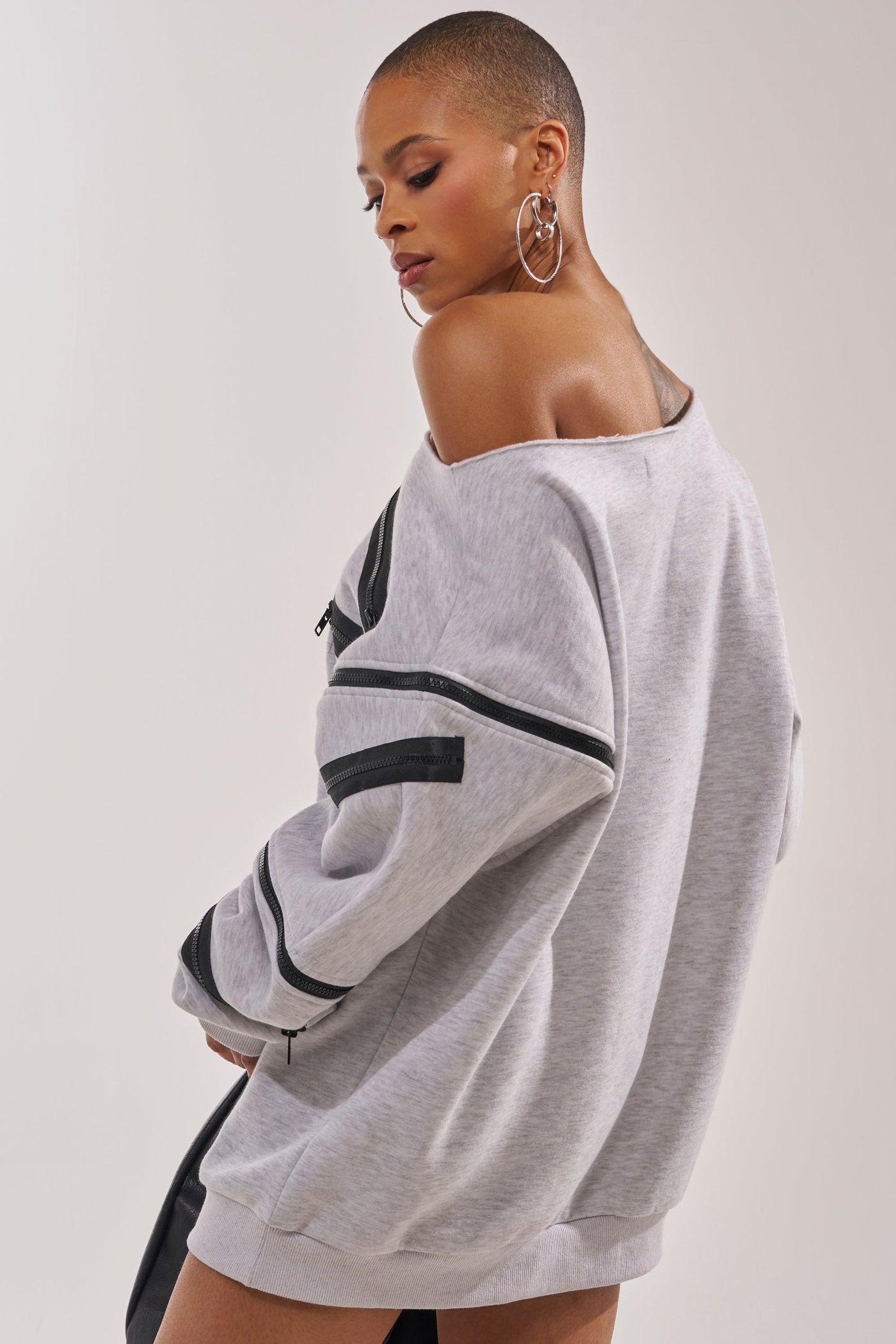 ZIP ZAP OFF THE SHOULDER SWEATSHIRT DRESS-GREY MULTI