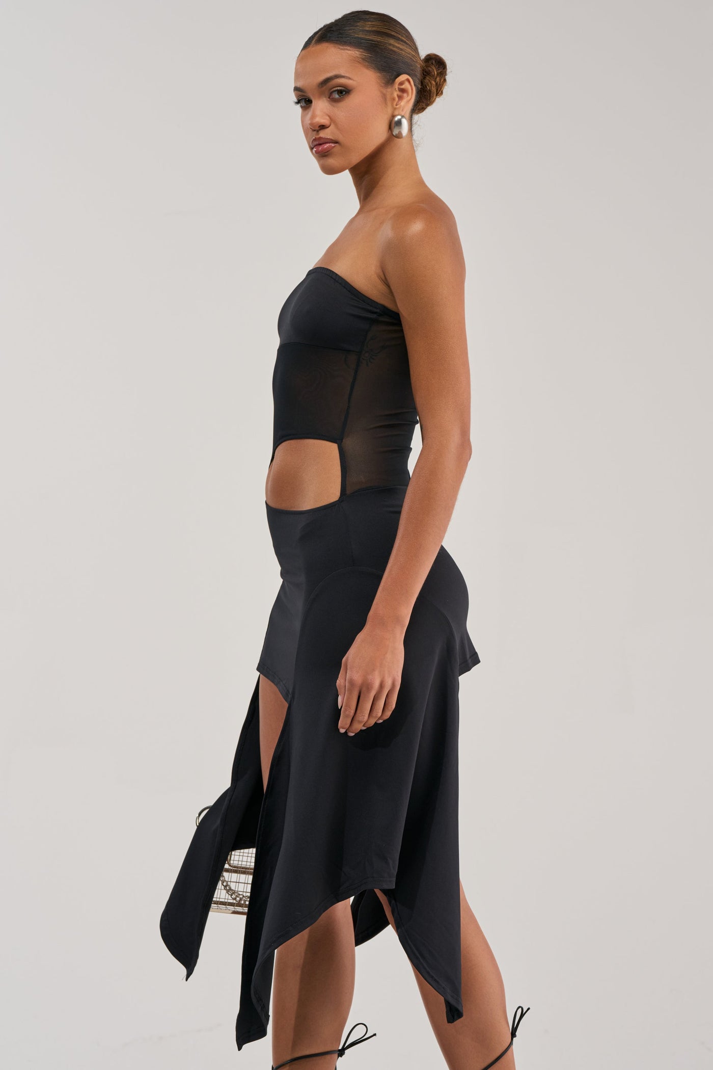 BAD BEHAVIOR MINI DRESS IN BLACK