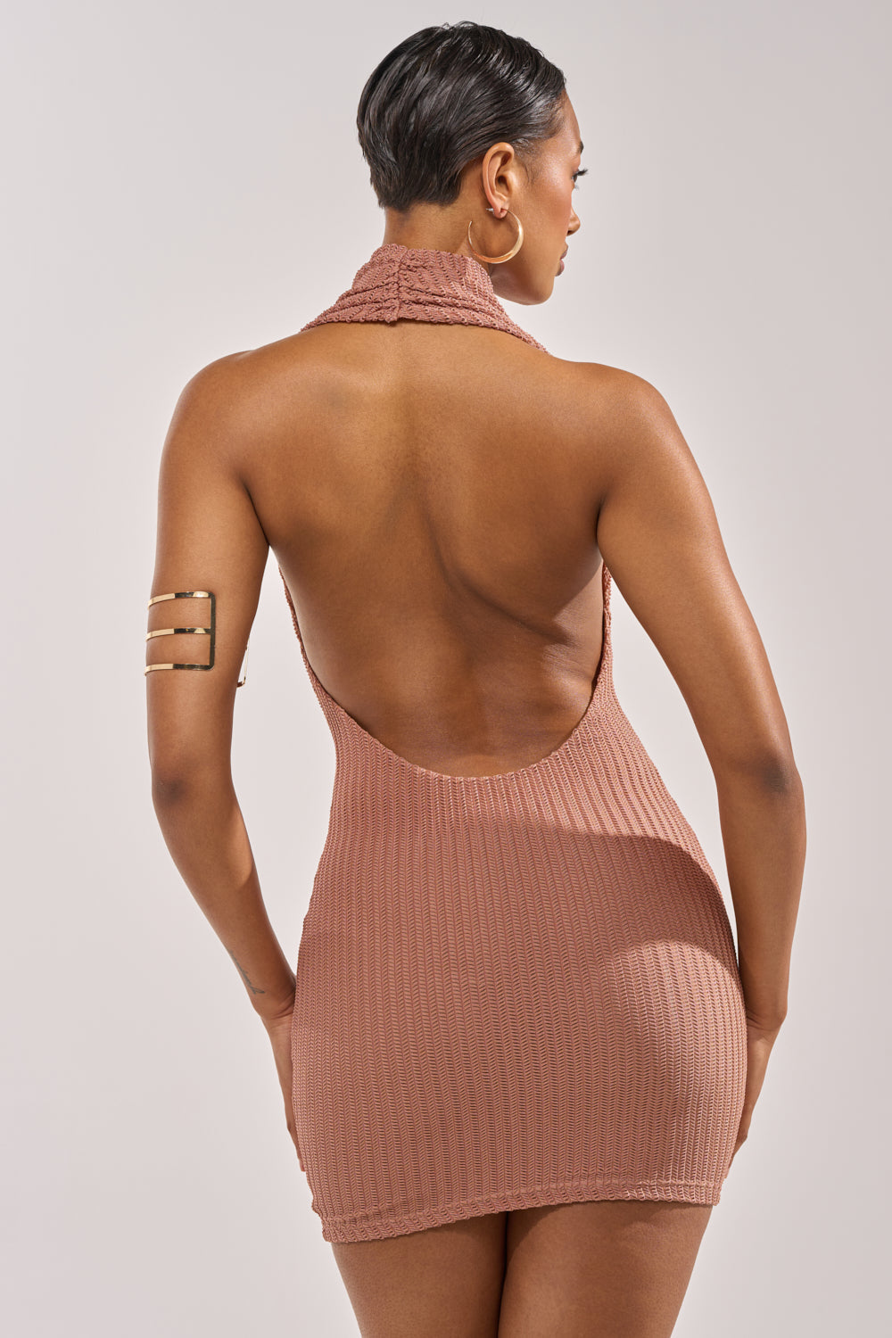 HEARTBREAKER WOVEN MINI DRESS IN BROWN