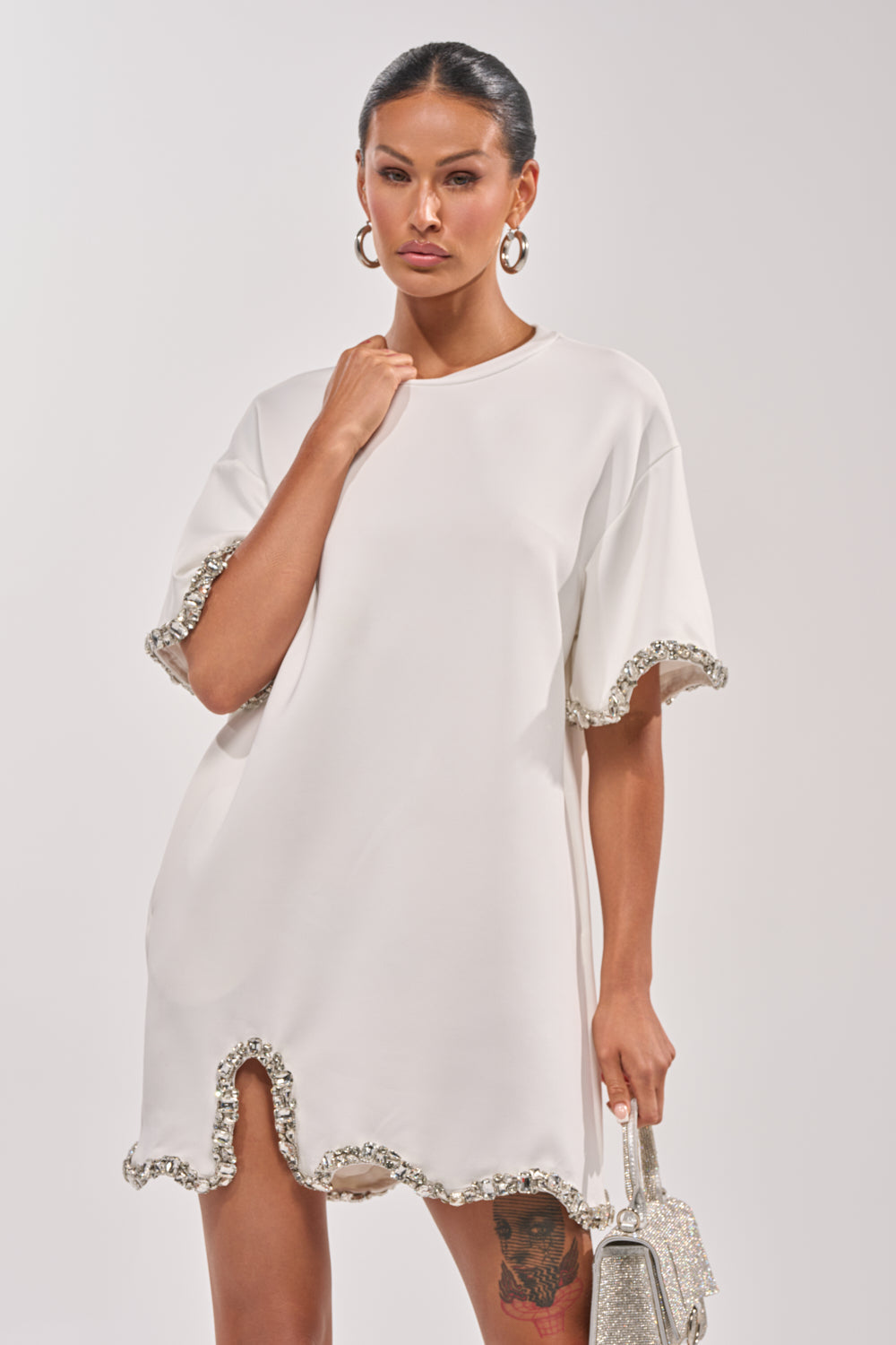 COOL GIRL EMBELLISHED TEE SHIRT DRESS IN WHITE